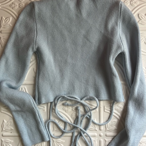 Suite Benedict XS long sleeve cropped sweater with tie waist - Picture 2 of 3